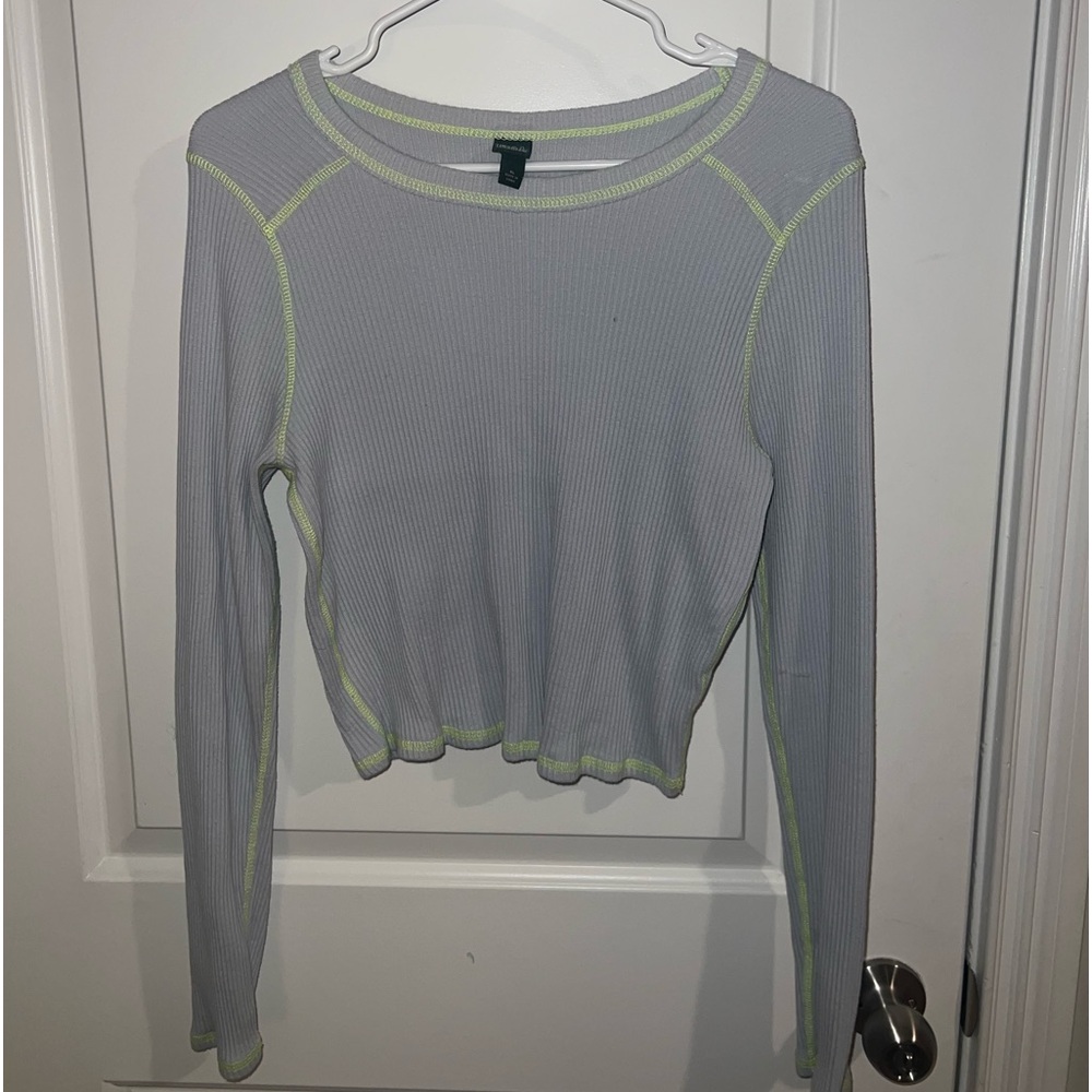 Blue long sleeved crop top